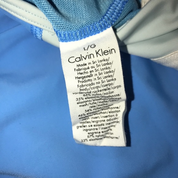 *SOLD* Calvin Klein Sports Bra - Picture 2 of 3